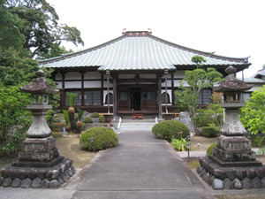 竜眠寺の本堂