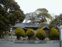 村社塩竃神社の全景