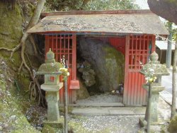 天童井のお堂の正面