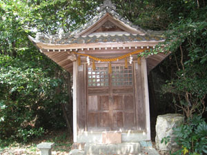 伊寶石神社のお社