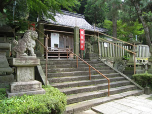 橿森神社の本殿