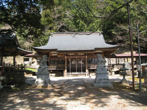 穂見神社の本殿