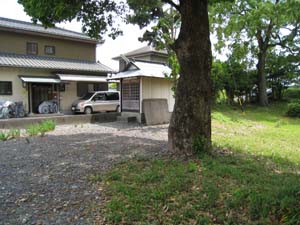 北東から見た大井川地蔵堂
