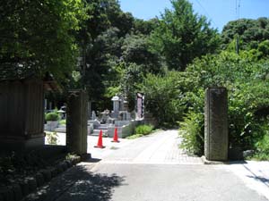 貞宗寺の山門