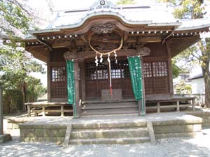 戸田八幡神社のお社は東向き