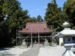 諏訪神社は現在工事中