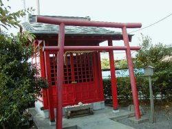 瘡守稲荷の鳥居とお堂