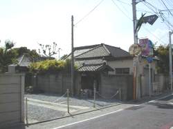 堀切極楽寺の門前