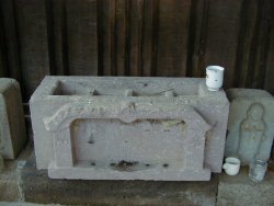線香の灰をいぼにつけるといぼが取れる。