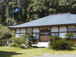 梅林院の本堂
