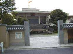 宝塔寺正門