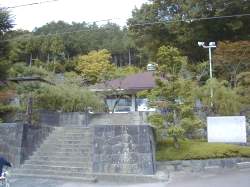 西凉寺正門